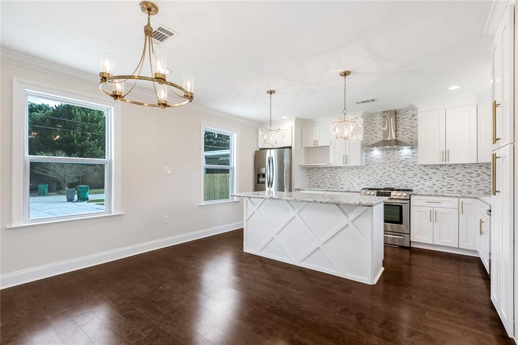 1204 Haring Road Metairie, LA 70001 - Photo 7 of 26 Gallery Image 7