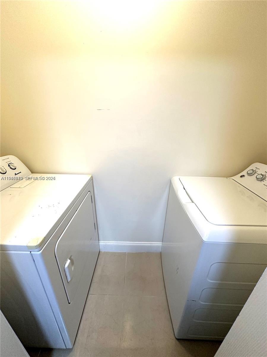 919 Northeast 199th Street, Unit 104 Miami, FL 33179 - Photo 5 of 19