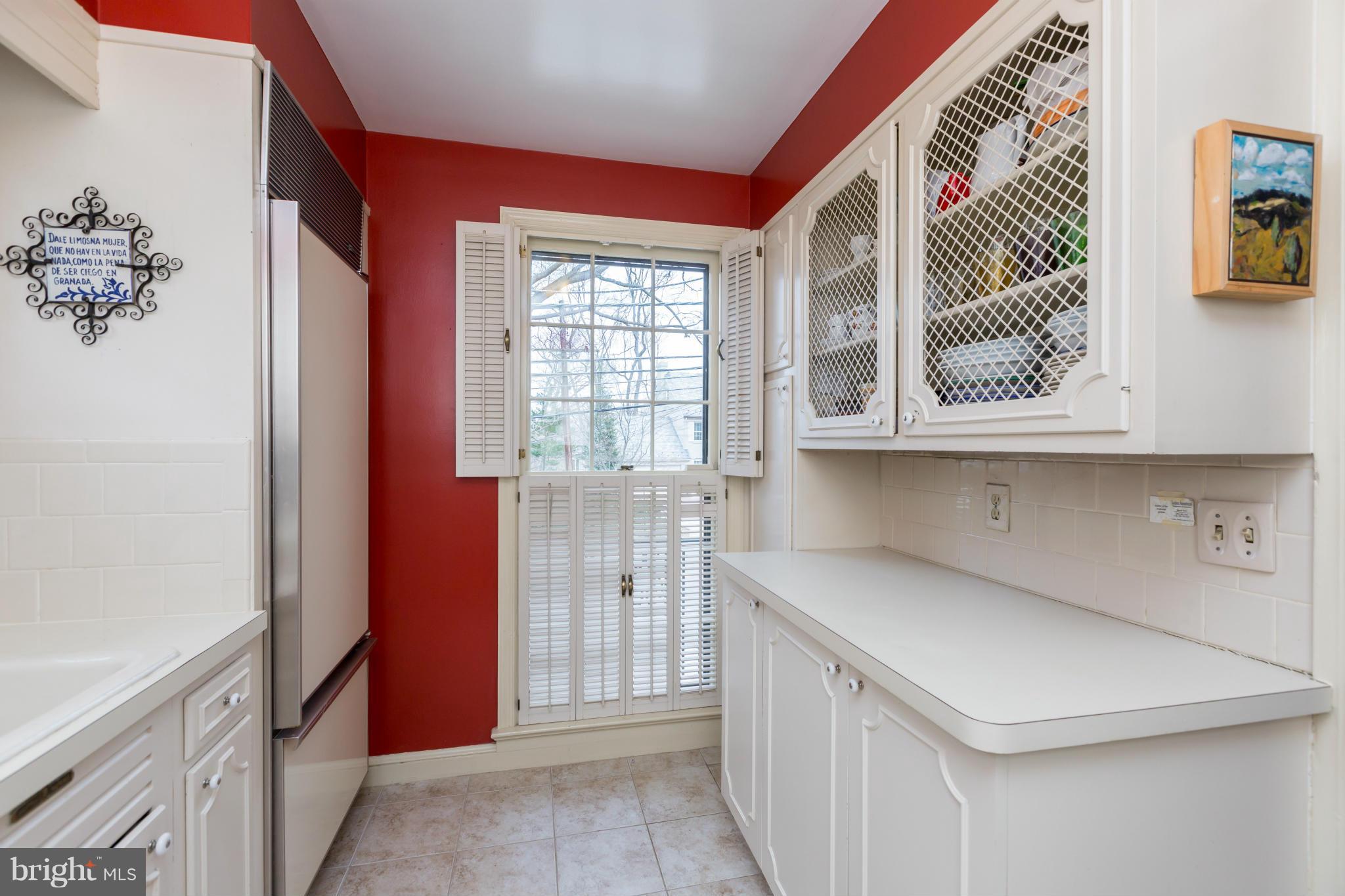 4854 Loughboro Road Northwest Washington, DC 20016 - Photo 12 of 27 Kitchen