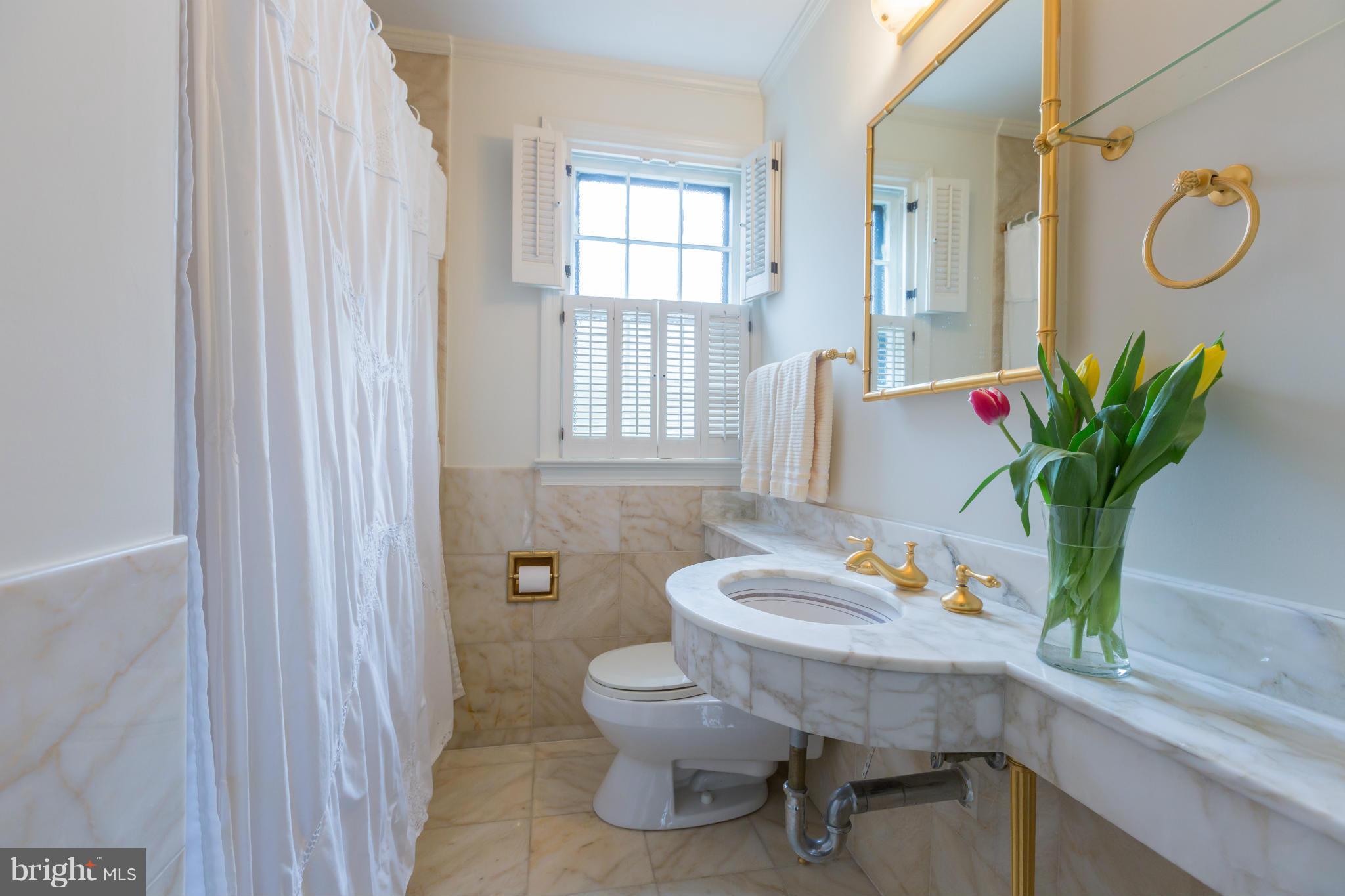 4854 Loughboro Road Northwest Washington, DC 20016 - Photo 24 of 27 Bath