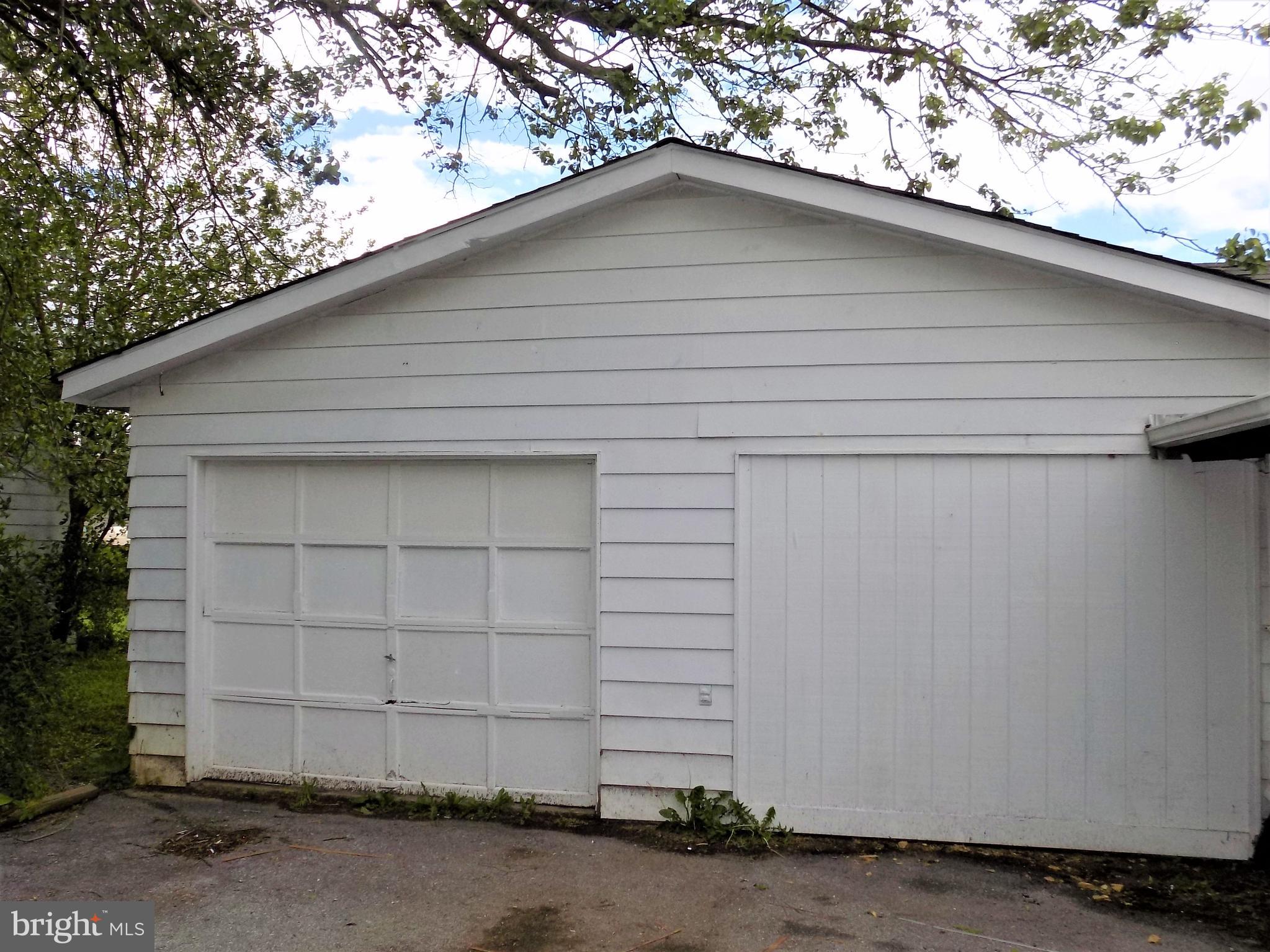 150 Peach Tree Drive Ranson, WV 25438 - Photo 14 of 17 Garage