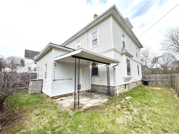 $249,900 | 174 East Genesee Street, Auburn, NY 13021