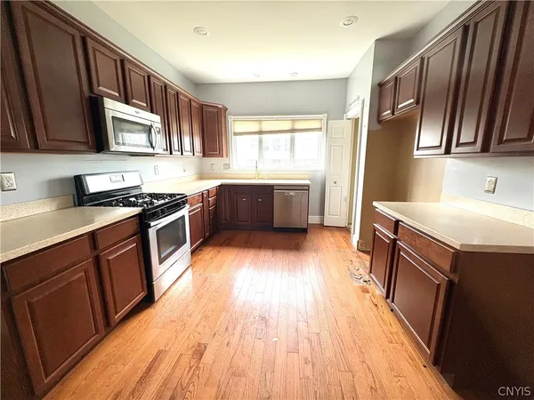 $249,900 | 174 East Genesee Street, Auburn, NY 13021