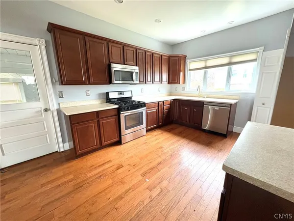 $249,900 | 174 East Genesee Street, Auburn, NY 13021