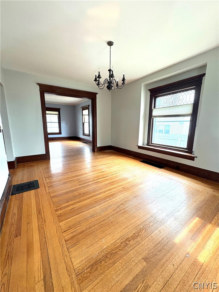 174 East Genesee Street Auburn, NY 13021 - Photo 7 of 37