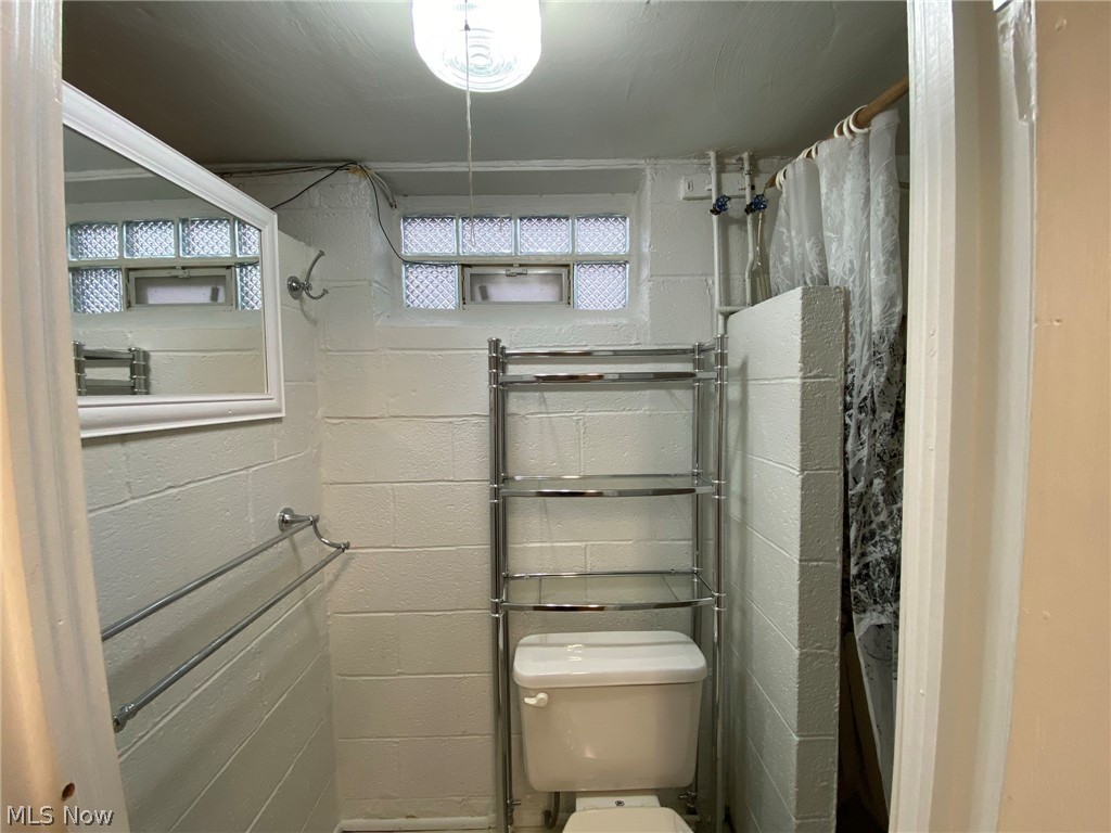 12820 West Pleasant Valley Road Parma, OH 44130 - Photo 25 of 35 Downstairs Bathroom