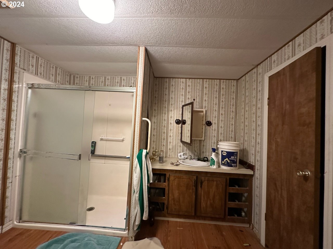 Bathroom, Attached