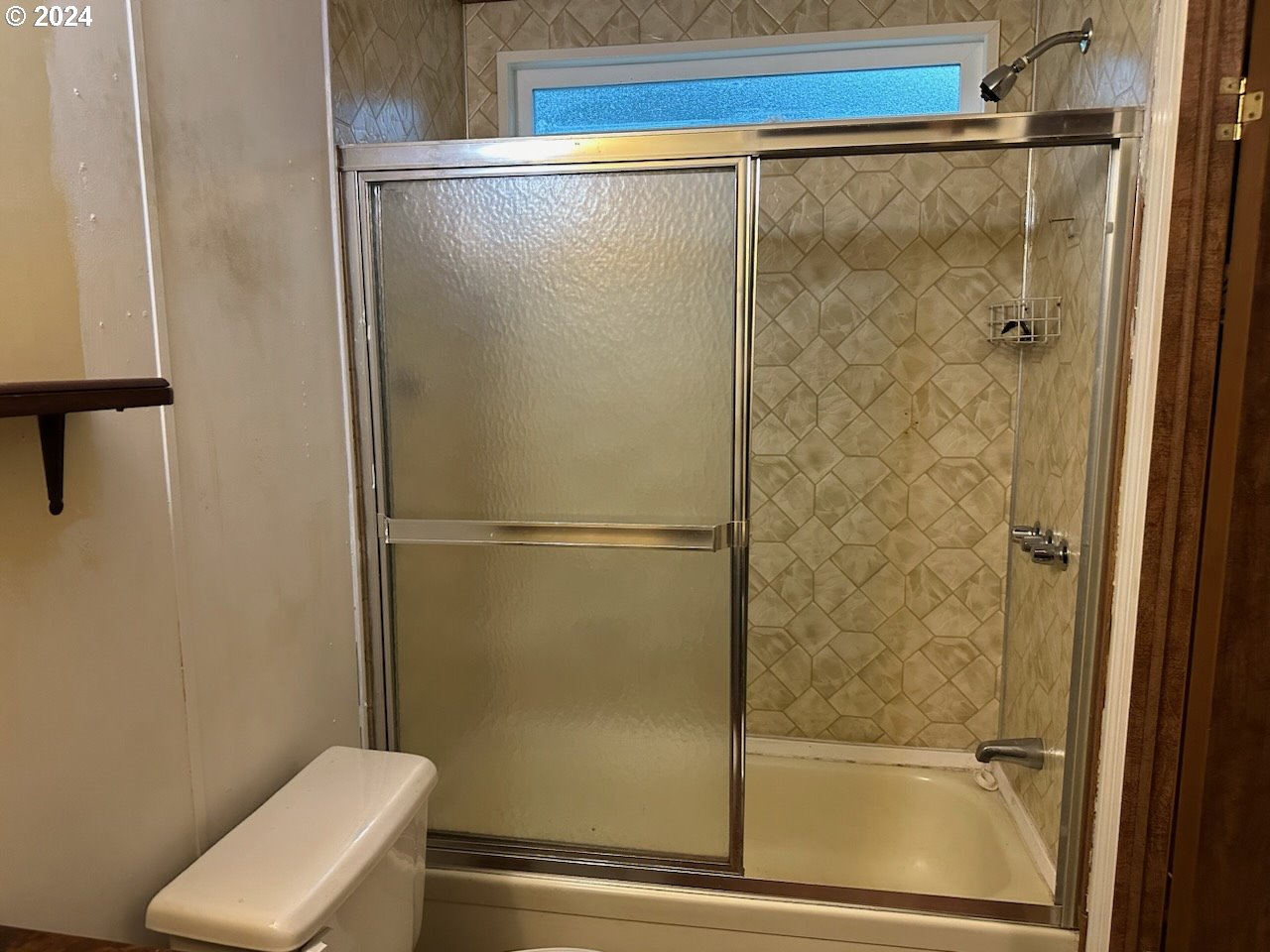 18741 Cornett Road Brookings, OR 97415 - Photo 8 of 18 Bathroom