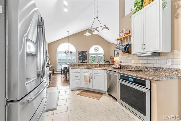 $289,000 | 145 Brickyard Drive, Golden Eagle, IL 62036