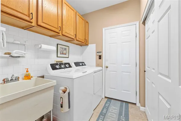 $289,000 | 145 Brickyard Drive, Golden Eagle, IL 62036