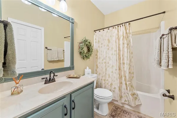 $289,000 | 145 Brickyard Drive, Golden Eagle, IL 62036