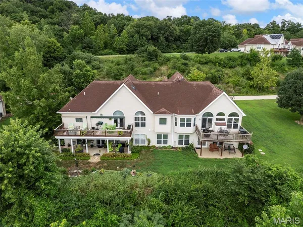 $289,000 | 145 Brickyard Drive, Golden Eagle, IL 62036