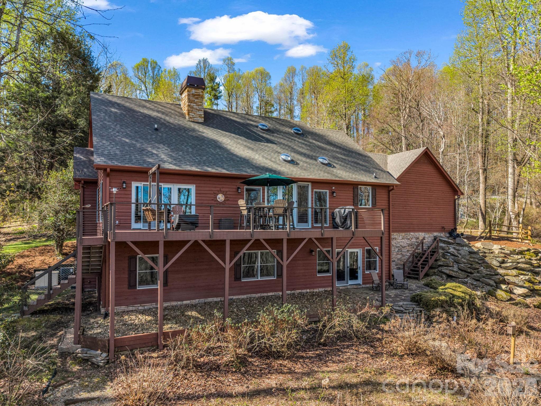 140 Mt Hebron Road Hendersonville, NC 28739 - Photo 4 of 48