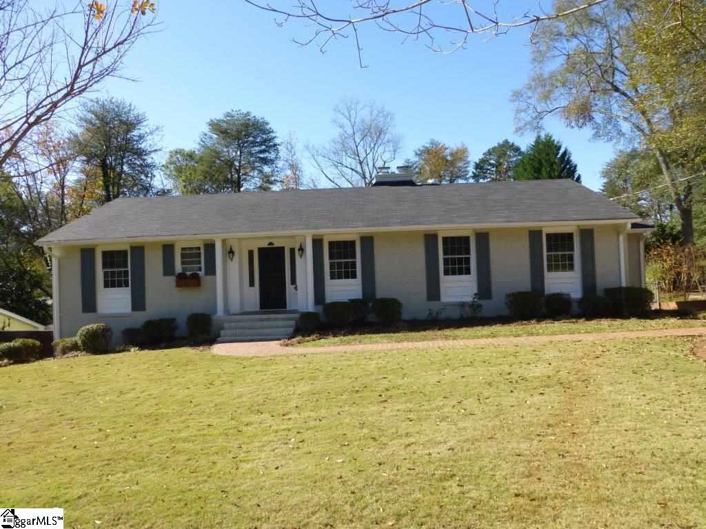 129 Lullwater Road Greenville, SC 29607 - Photo 1 of 33 Gallery Image 1