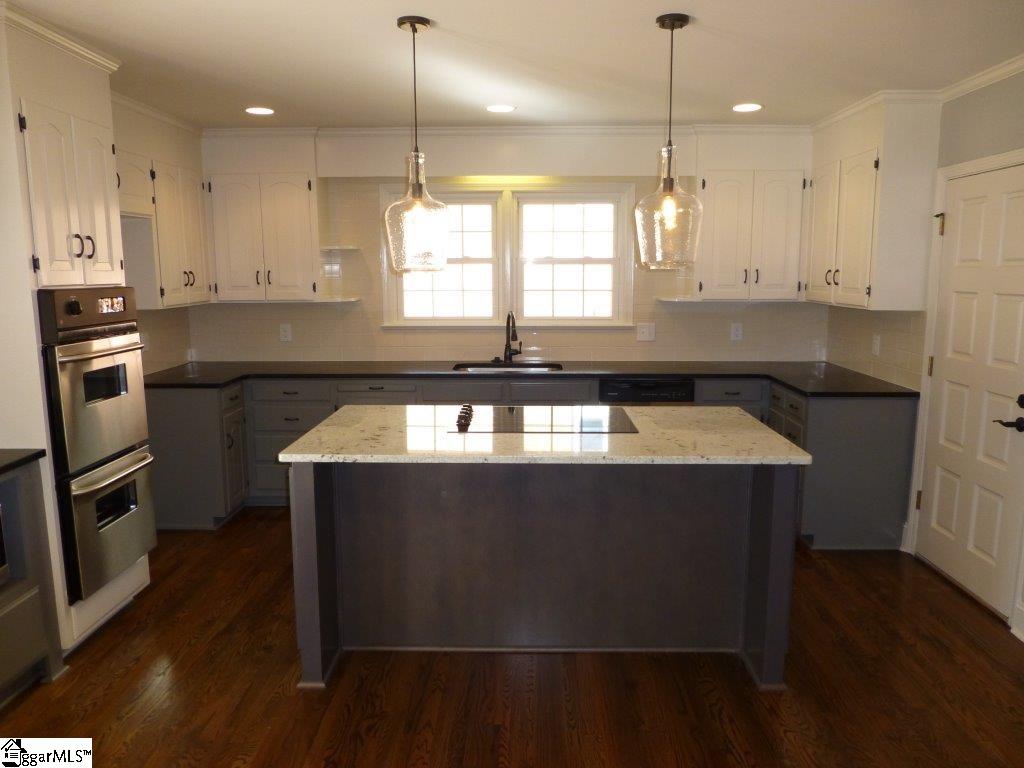 129 Lullwater Road Greenville, SC 29607 - Photo 12 of 33 Gallery Image 12