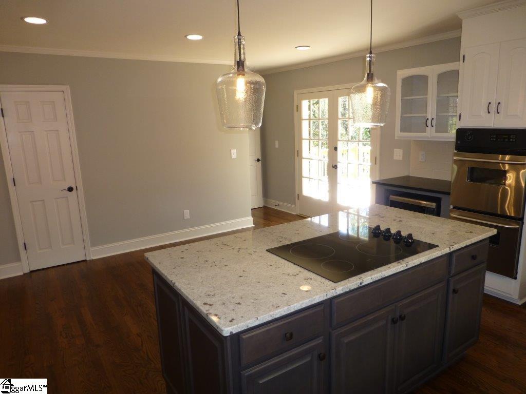 129 Lullwater Road Greenville, SC 29607 - Photo 14 of 33 Gallery Image 14