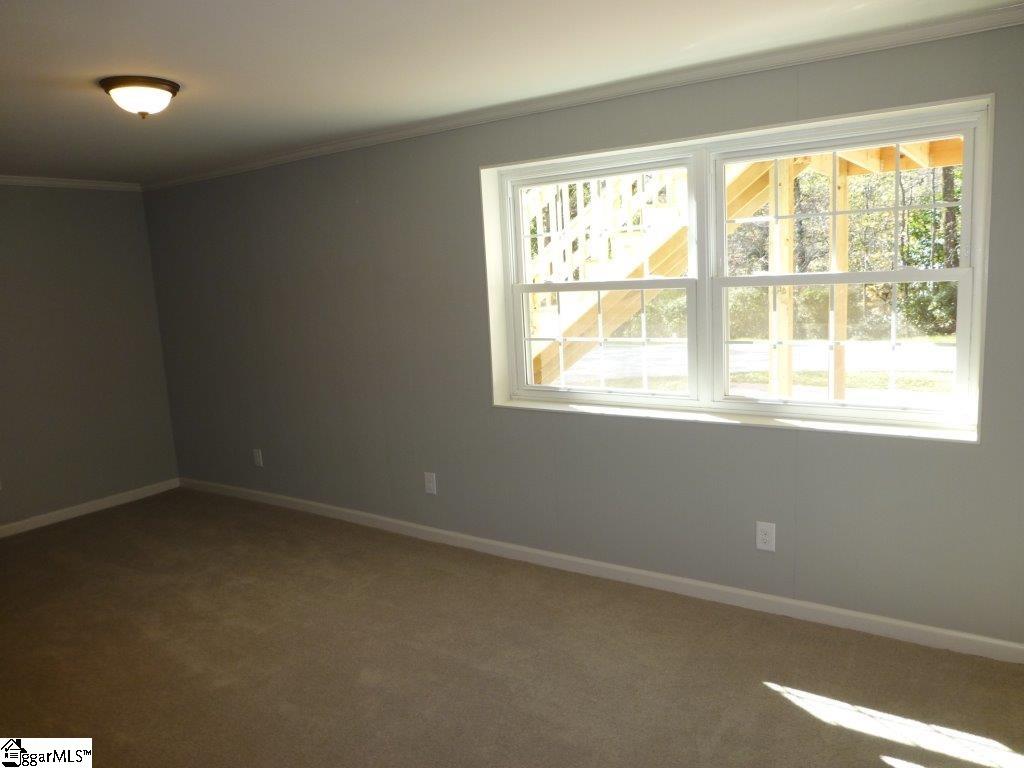 129 Lullwater Road Greenville, SC 29607 - Photo 20 of 33 Gallery Image 20