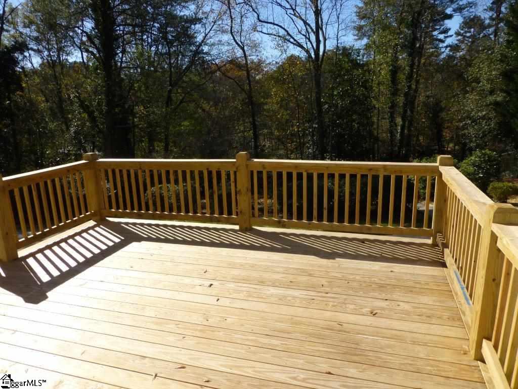 129 Lullwater Road Greenville, SC 29607 - Photo 26 of 33 Gallery Image 26