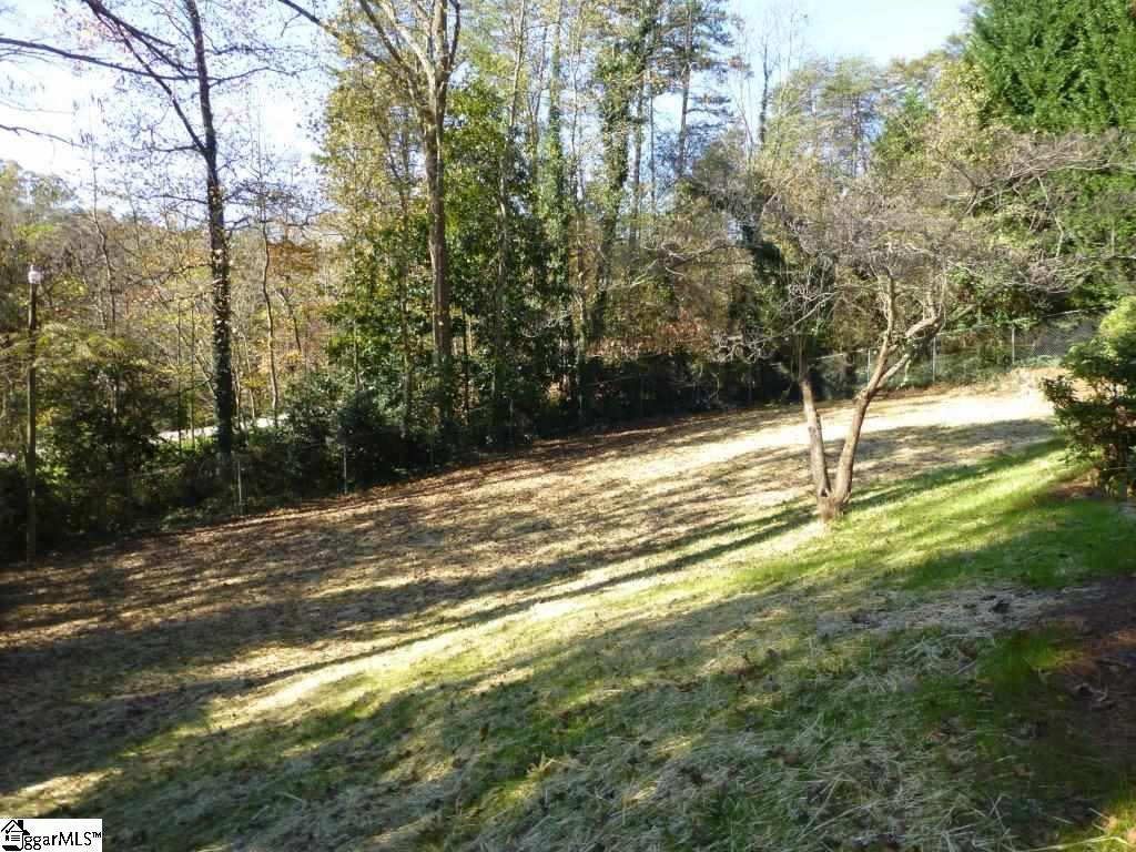 129 Lullwater Road Greenville, SC 29607 - Photo 32 of 33 Gallery Image 32