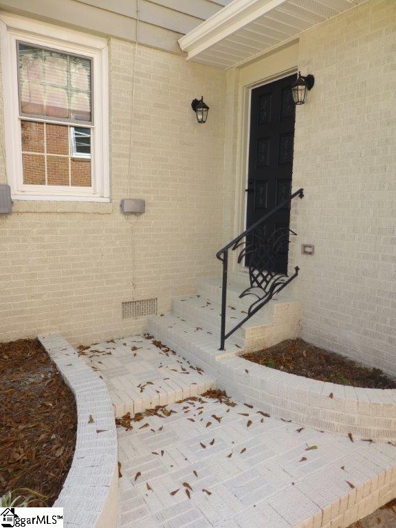 129 Lullwater Road Greenville, SC 29607 - Photo 33 of 33 Gallery Image 33