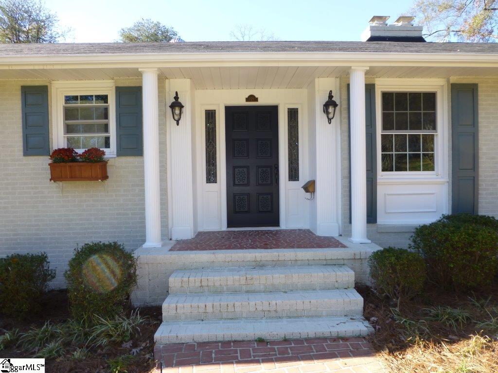 129 Lullwater Road Greenville, SC 29607 - Photo 5 of 33 Gallery Image 5