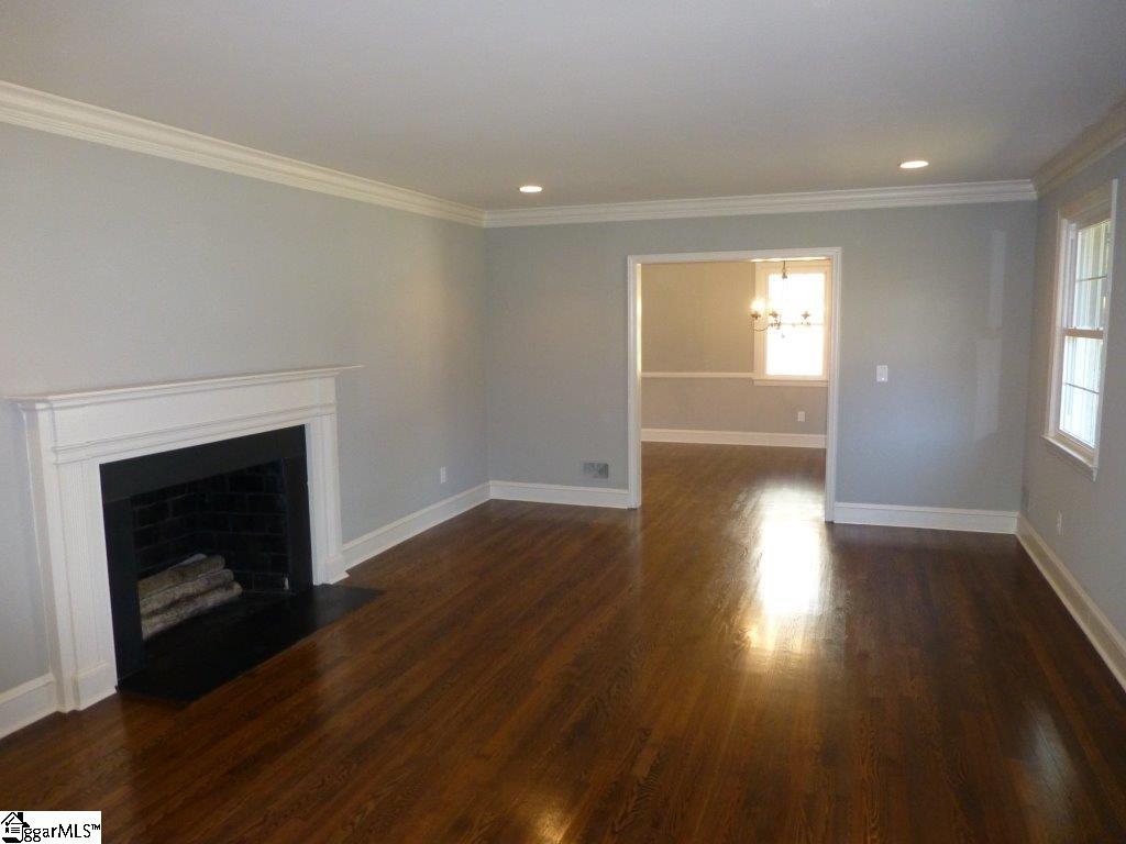 129 Lullwater Road Greenville, SC 29607 - Photo 7 of 33 Gallery Image 7