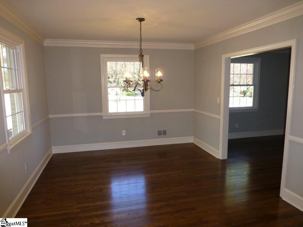 129 Lullwater Road Greenville, SC 29607 - Photo 10 of 33 Gallery Image 10