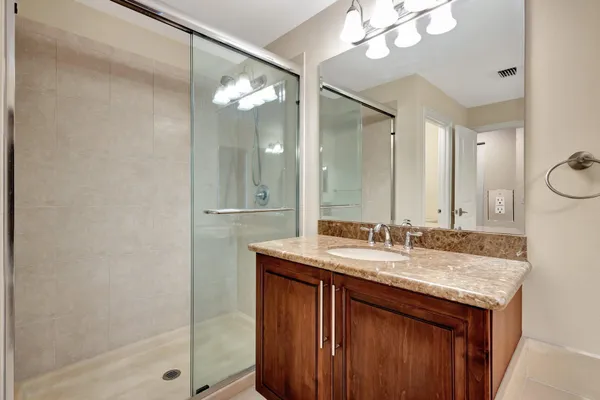 $884,900 | 7937 Emerald Winds Circle, Boynton Beach, FL 33473
