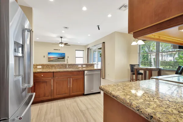 $884,900 | 7937 Emerald Winds Circle, Boynton Beach, FL 33473