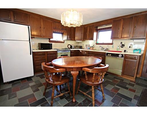 8 Douglas Road Saugus, MA 01906 - Photo 3 of 24 Gallery Image 3