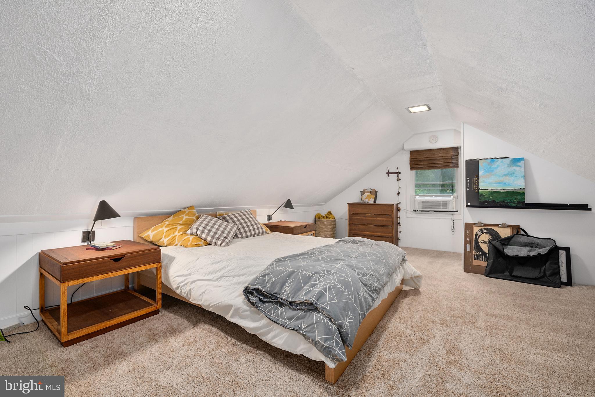 1814 Cremen Road Pasadena, MD 21122 - Photo 22 of 32 Full/Queen bed and room for more!