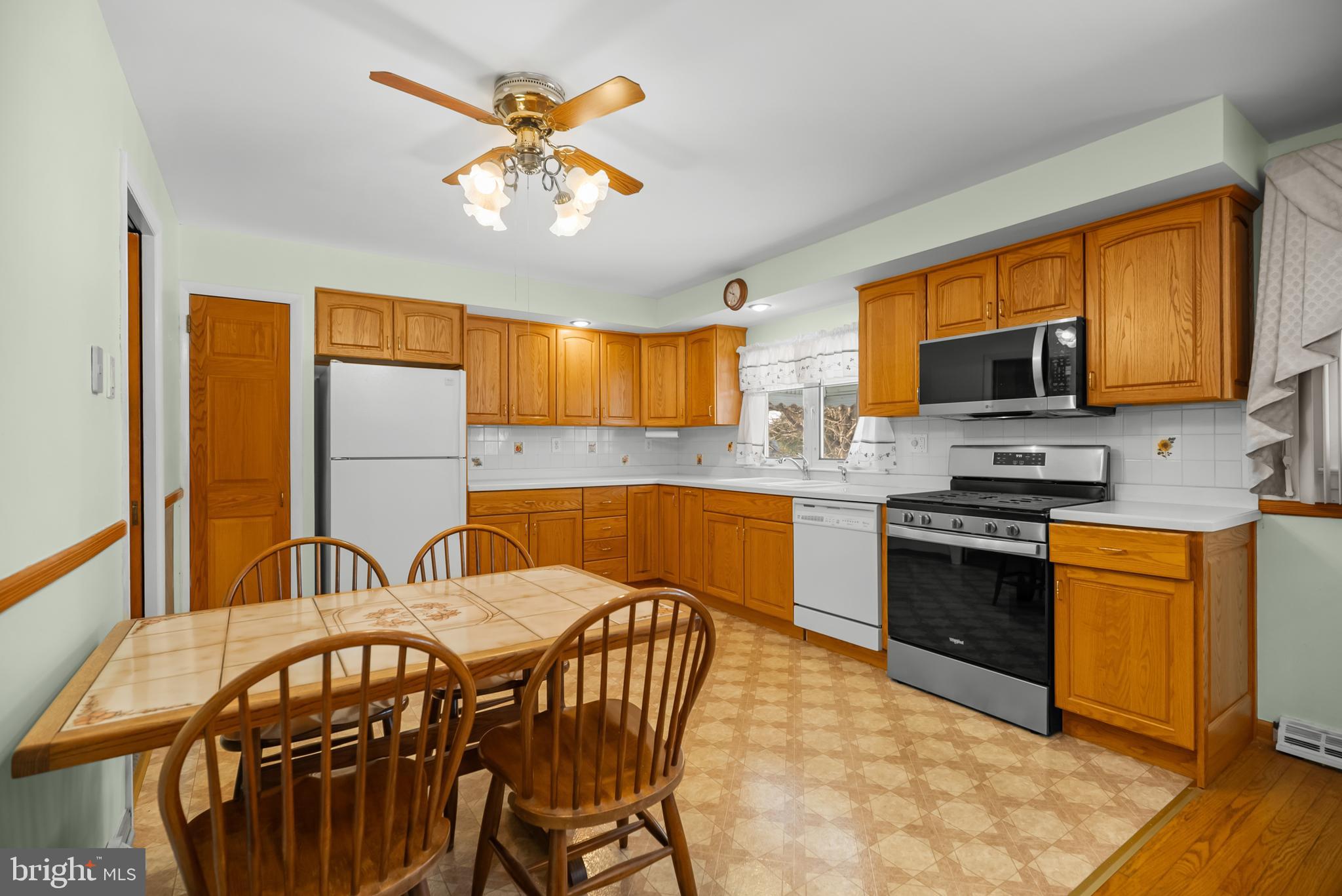 16 Wilbur Road Yardley, PA 19067 - Photo 6 of 16