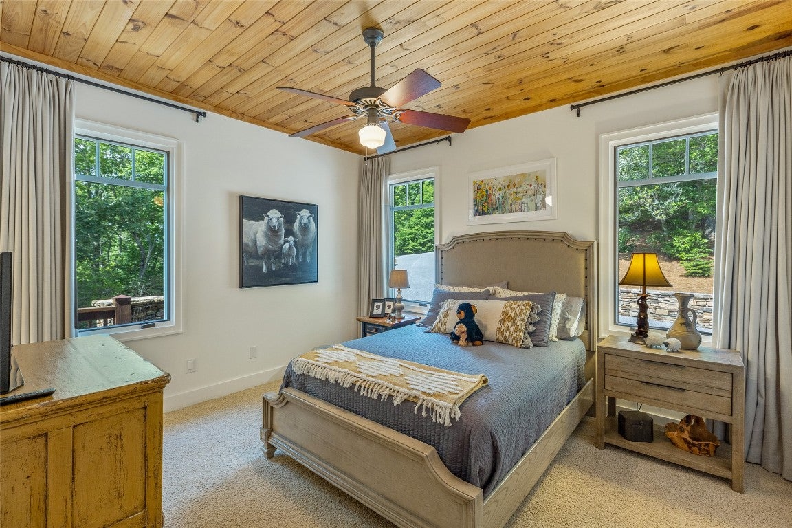 340 East Ridge Road Cashiers, NC 28717 - Photo 24 of 70 2nd bedroom main level
