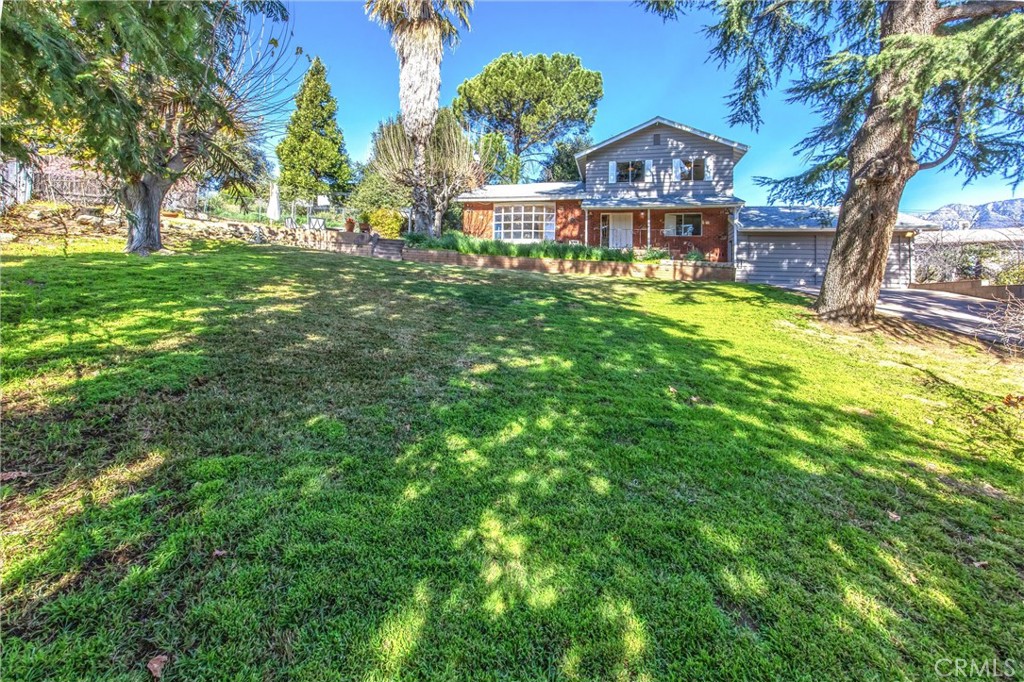 8705 Apple Tree Lane Cherry Valley, CA 92223 - Photo 4 of 72 Front Yard