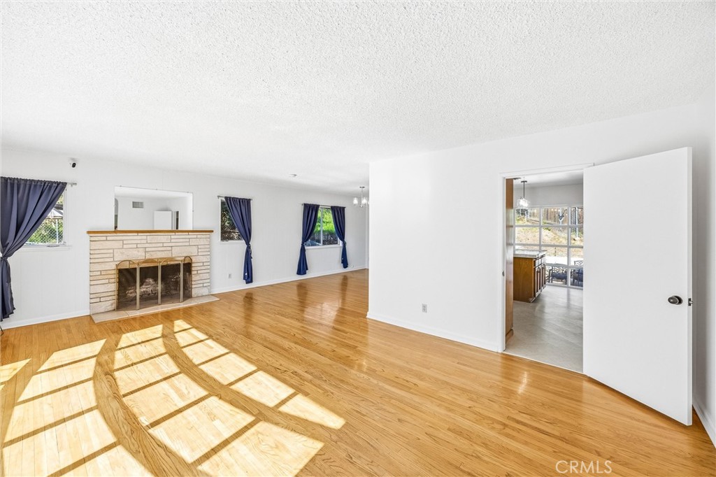 8705 Apple Tree Lane Cherry Valley, CA 92223 - Photo 7 of 72 Second level, living room