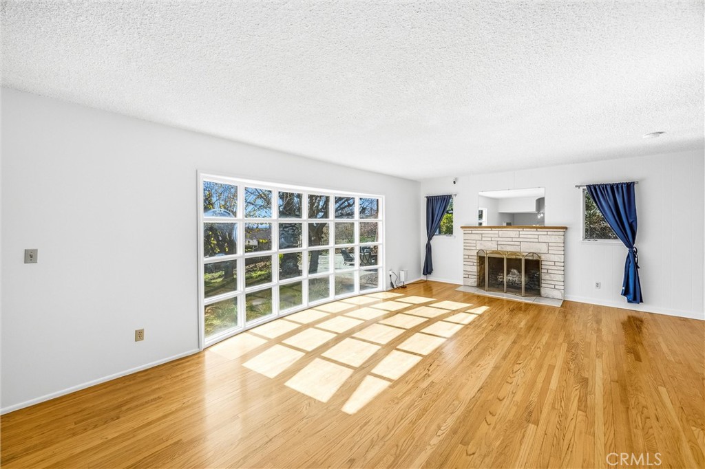 8705 Apple Tree Lane Cherry Valley, CA 92223 - Photo 8 of 72 living room bay window