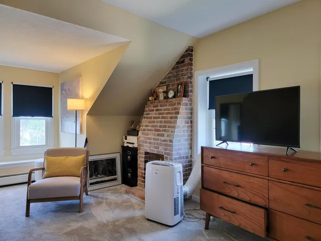 $2,250 | 713 Central Avenue, Unit 2, Dover, NH 03820