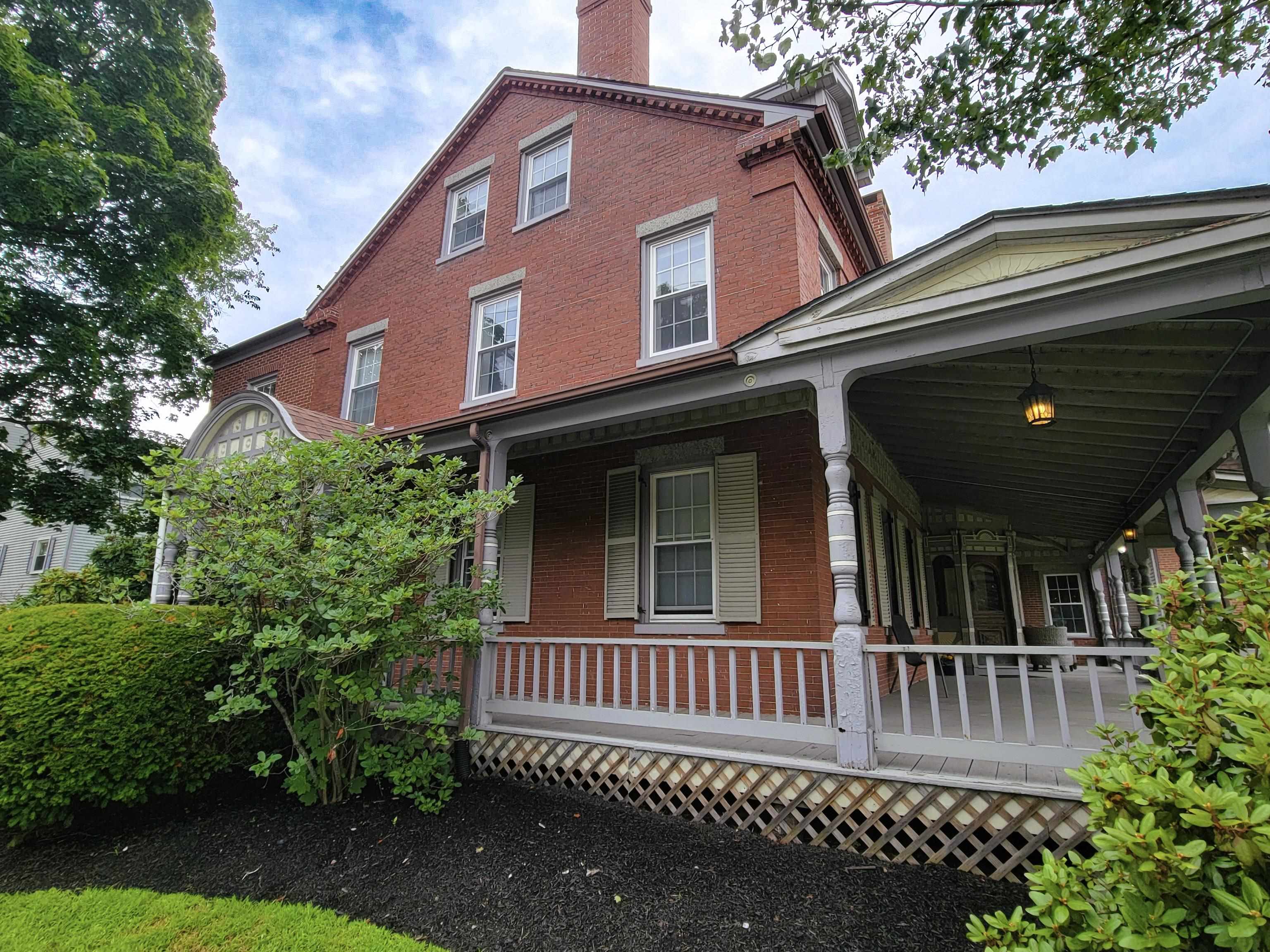 713 Central Avenue, Unit 2 Dover, NH 03820 - Photo 2 of 27