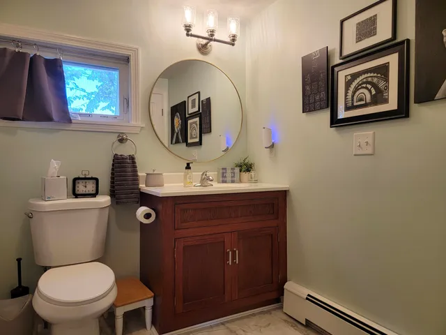 $2,250 | 713 Central Avenue, Unit 2, Dover, NH 03820