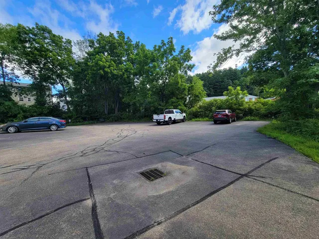 $2,250 | 713 Central Avenue, Unit 2, Dover, NH 03820