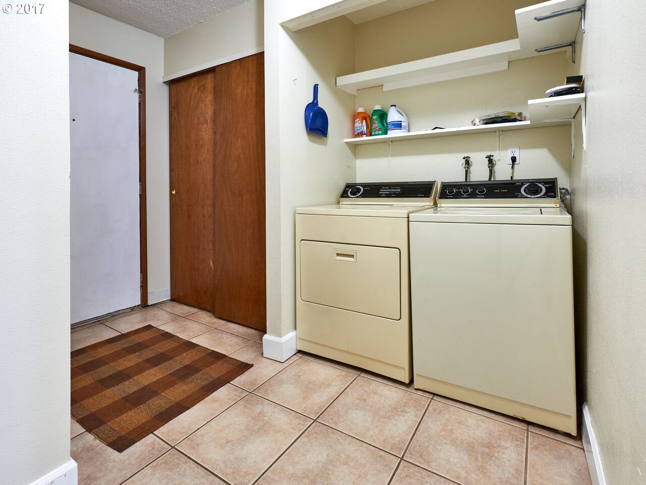 6825 Southwest Capitol Hill Road, Unit 19 Portland, OR 97219 - Photo 16 of 16 Gallery Image 16