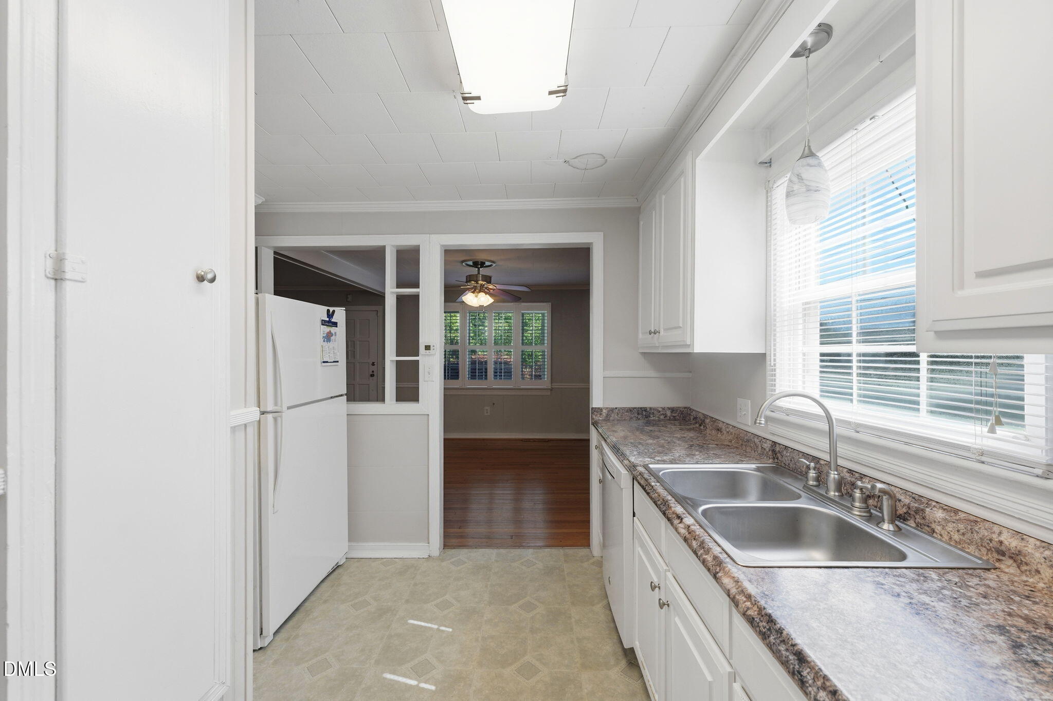 1504 Overbrook Road Burlington, NC 27215 - Photo 8 of 38 25-web-or-mls-ROB03594
