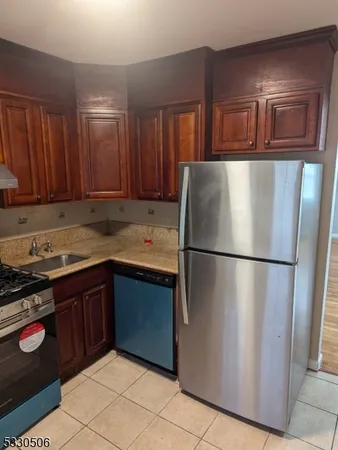 $2,100 | 11 Dartmouth Avenue, Unit 4A, Bridgewater, NJ 08807