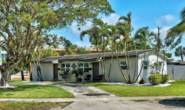 $1,999 | 101 Northeast 35th Street, Unit A, Pompano Beach, FL 33064