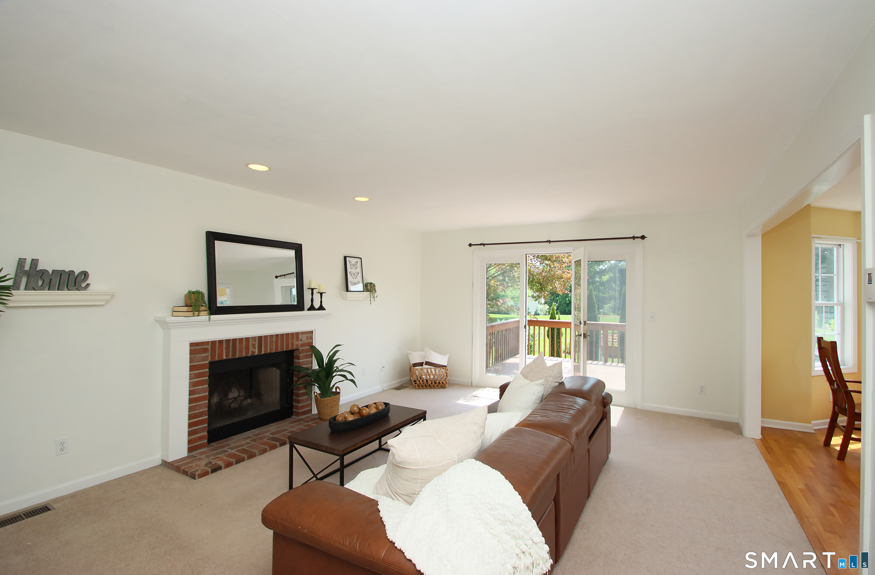 4 Meadow Road Newtown, CT 06470 - Photo 8 of 38