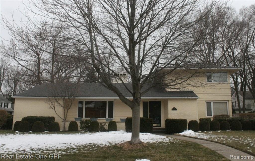 36 Harbor Hill Road Grosse Pointe, MI 48236 - Photo 1 of 16 36 Harbor Hill.jpg