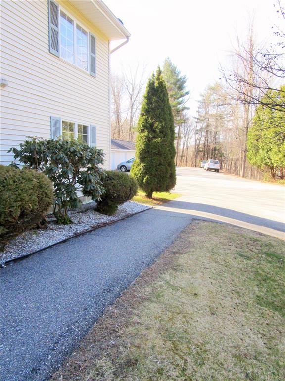 136 Old Winthrop Road, Unit 2 Augusta, ME 04330 - Photo 21 of 22 Paved walkway