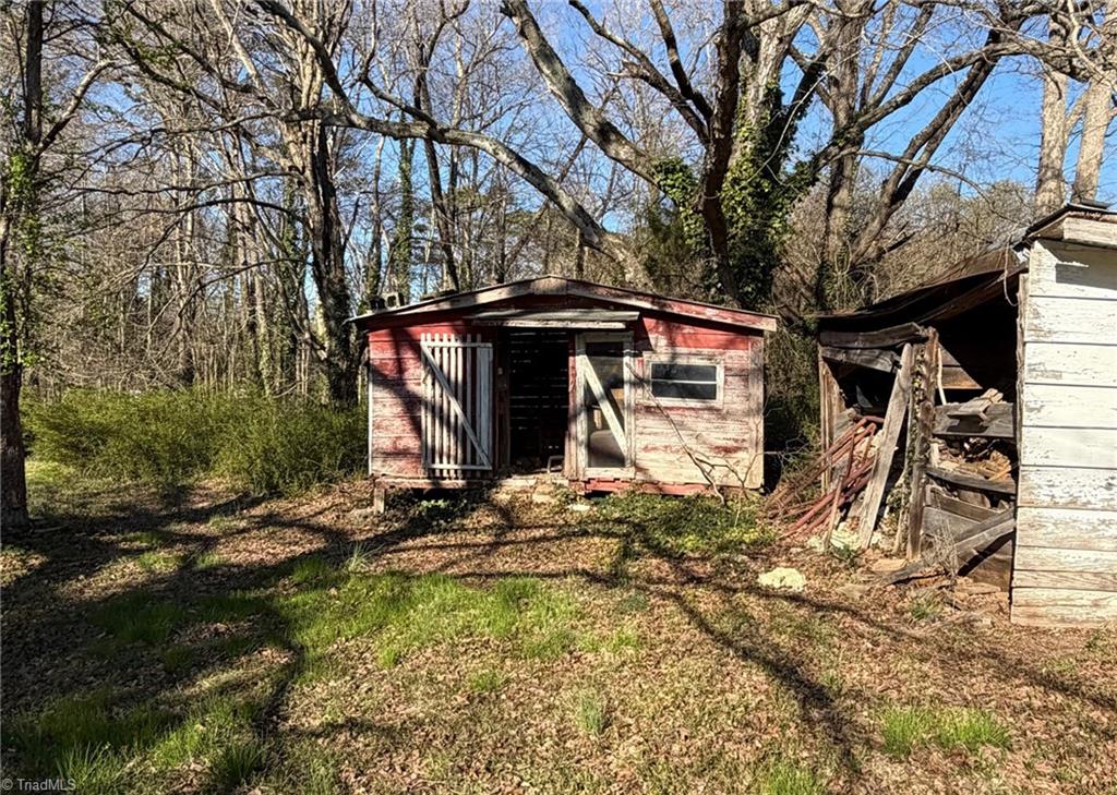 538 East Holly Grove Road Lexington, NC 27292 - Photo 5 of 6