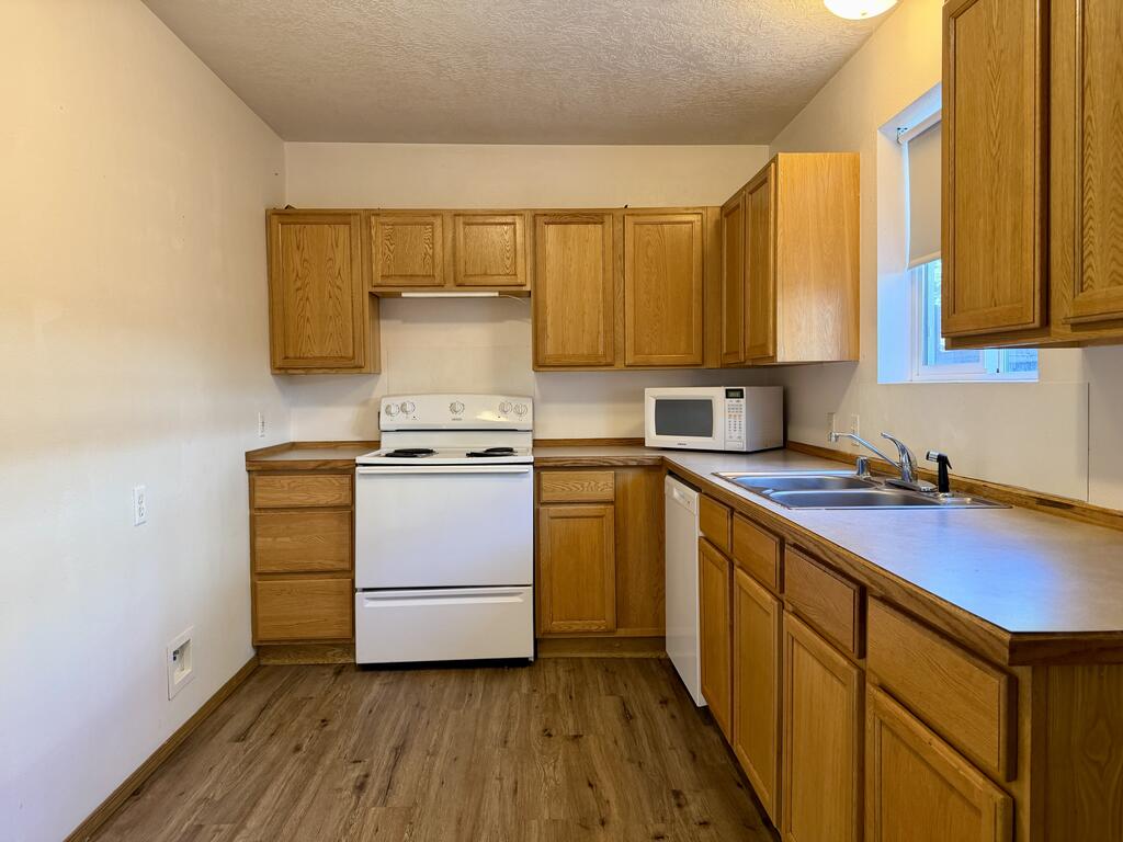 614 South Main Street Riggins, ID 83549 - Photo 47 of 70 Unit B kitchen, Unit B kitchen