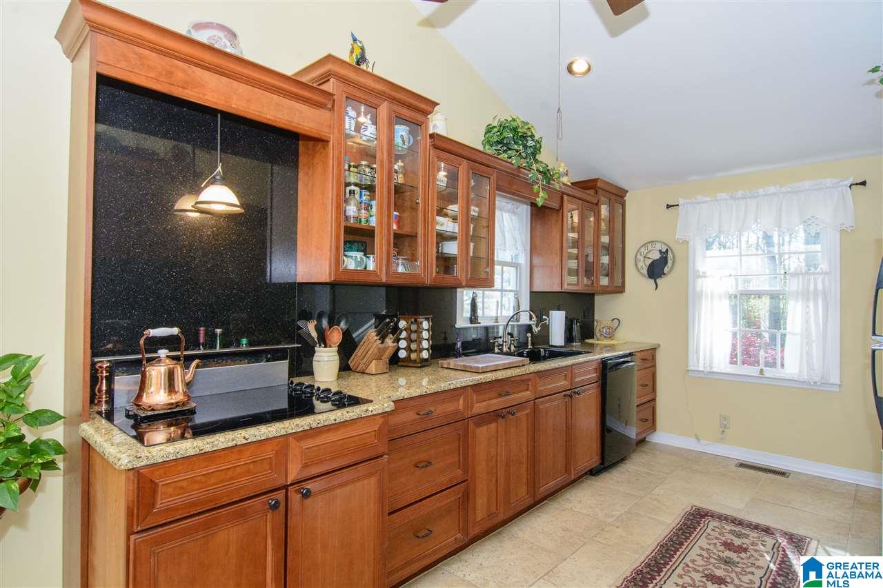 1300 Lloyd Road Sylacauga, AL 35150 - Photo 14 of 50